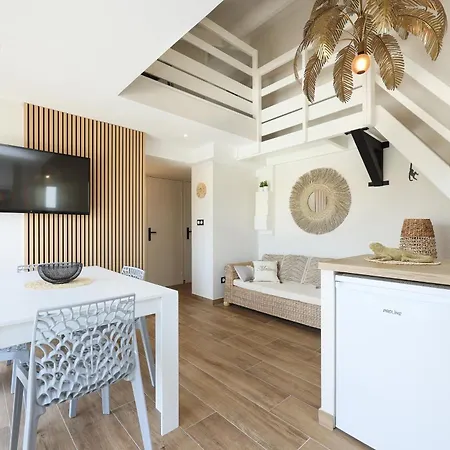 Apartment Fare Laurent